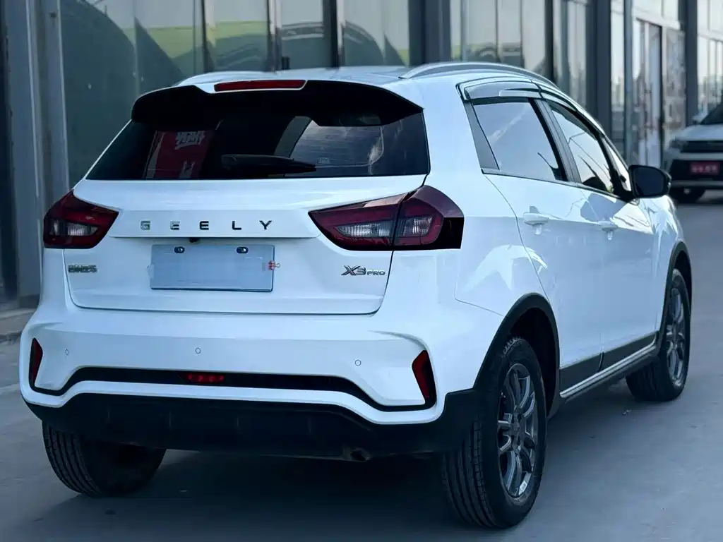 Geely Vision X3 — фото 6
