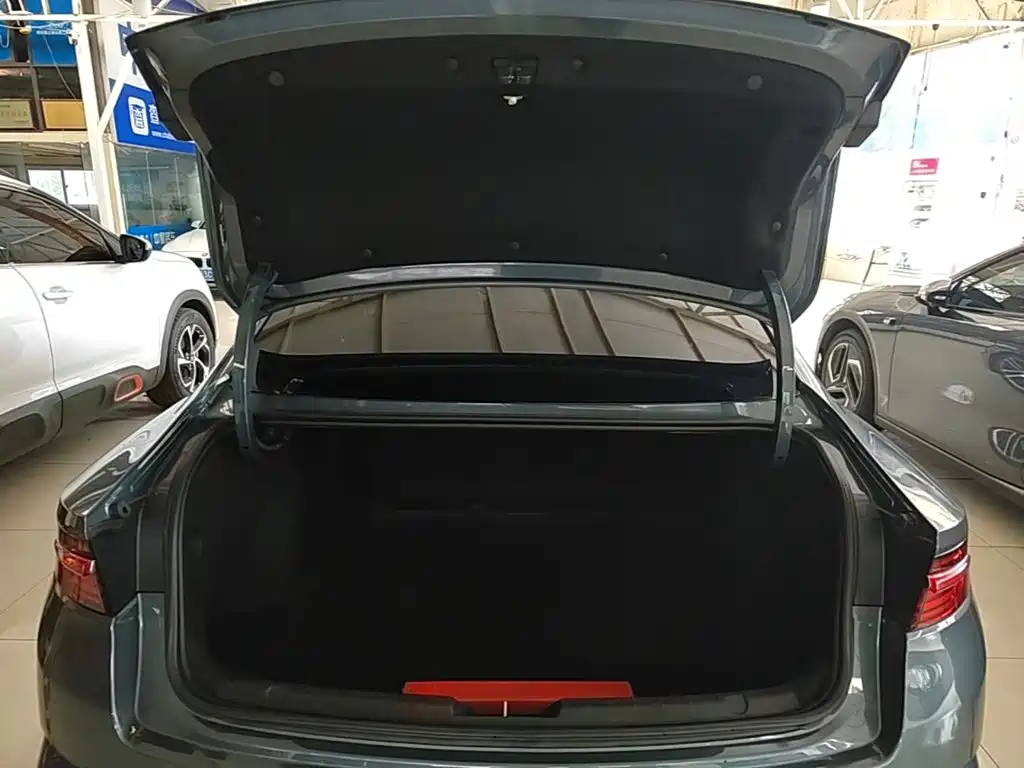 Geely Xingrui — фото 19