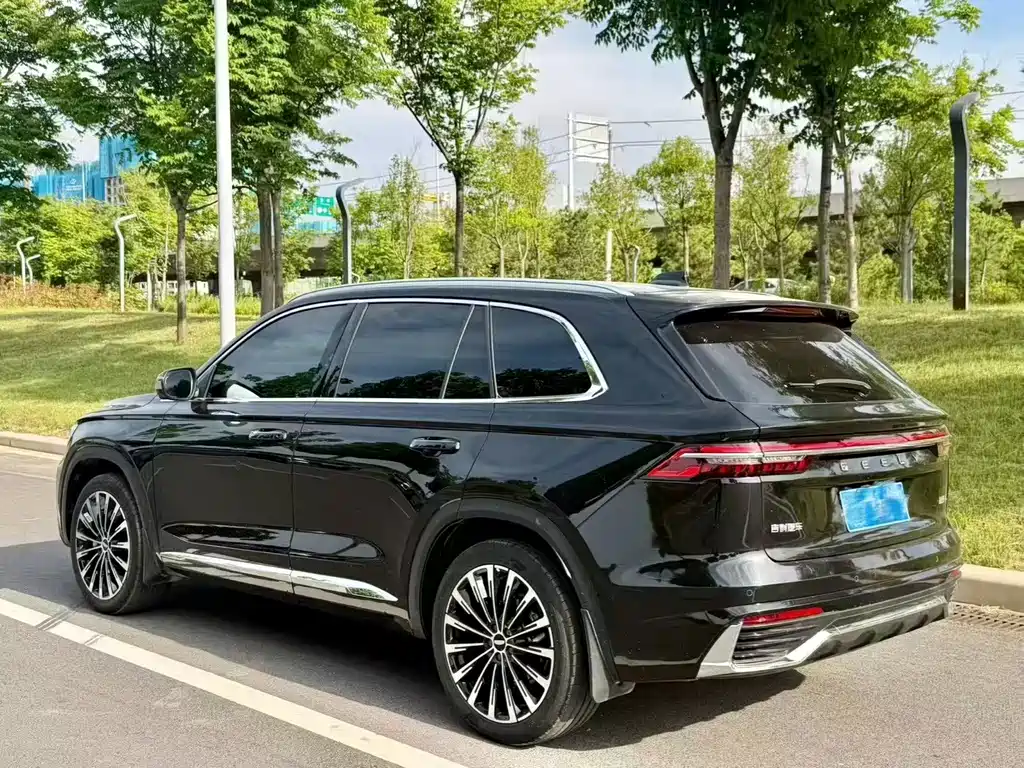 Geely Xingyue L — фото 9