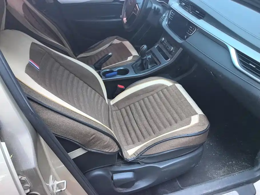 Geely Vision S1 — фото 8