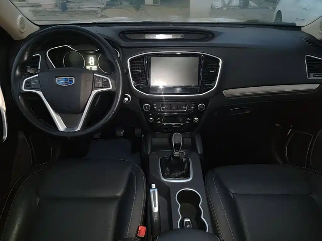 Geely Vision X6 — фото 10