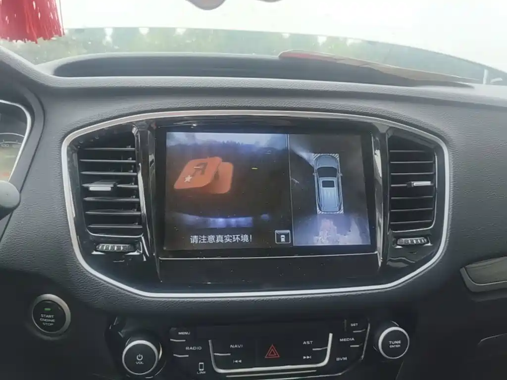 Geely Vision X6 — фото 13