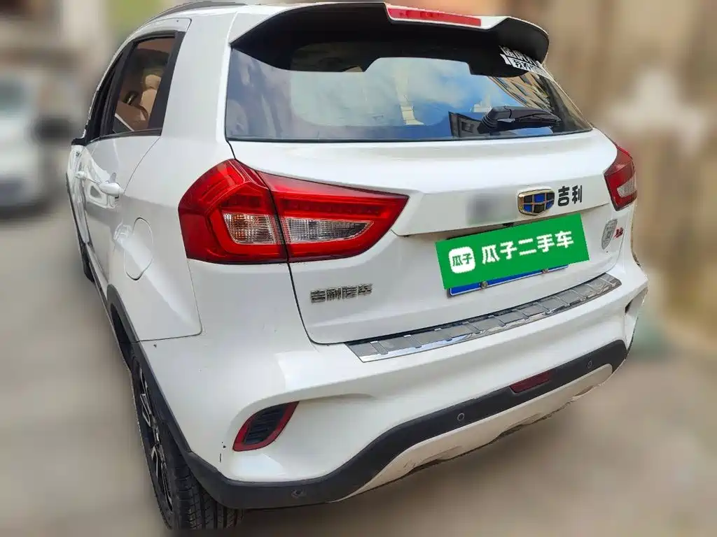 Geely Vision X3 — фото 4