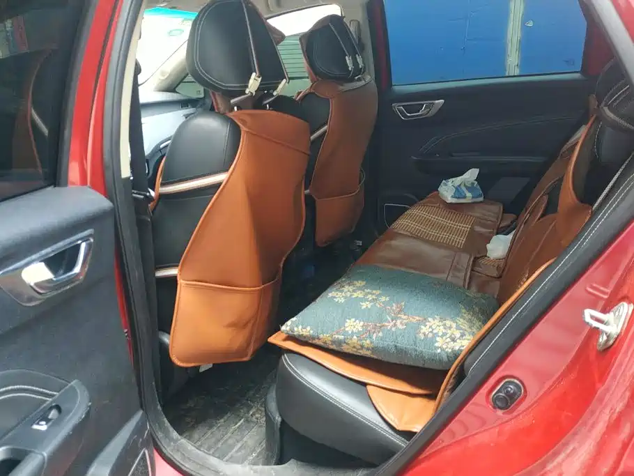 Geely Vision X3 — фото 11