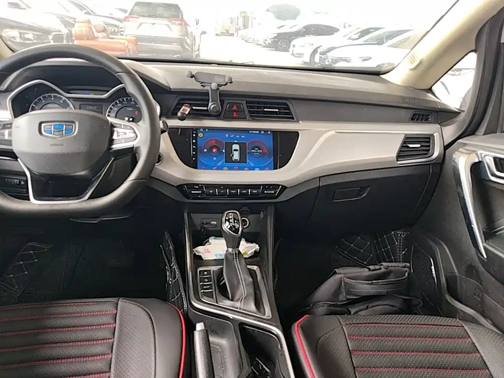 Geely Vision X3 — фото 13
