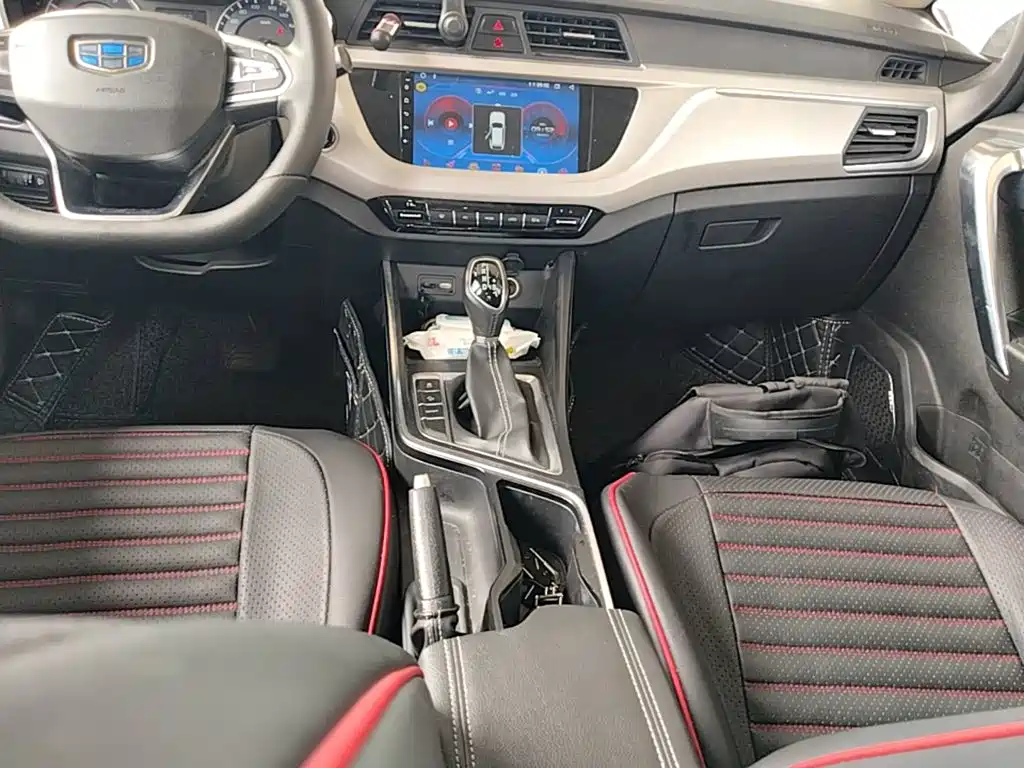 Geely Vision X3 — фото 14
