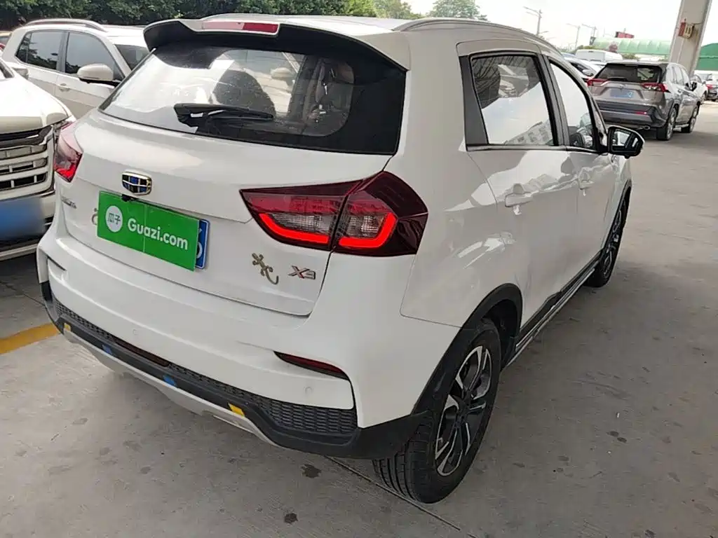 Geely Vision X3 — фото 7