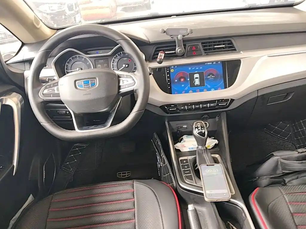 Geely Vision X3 — фото 10