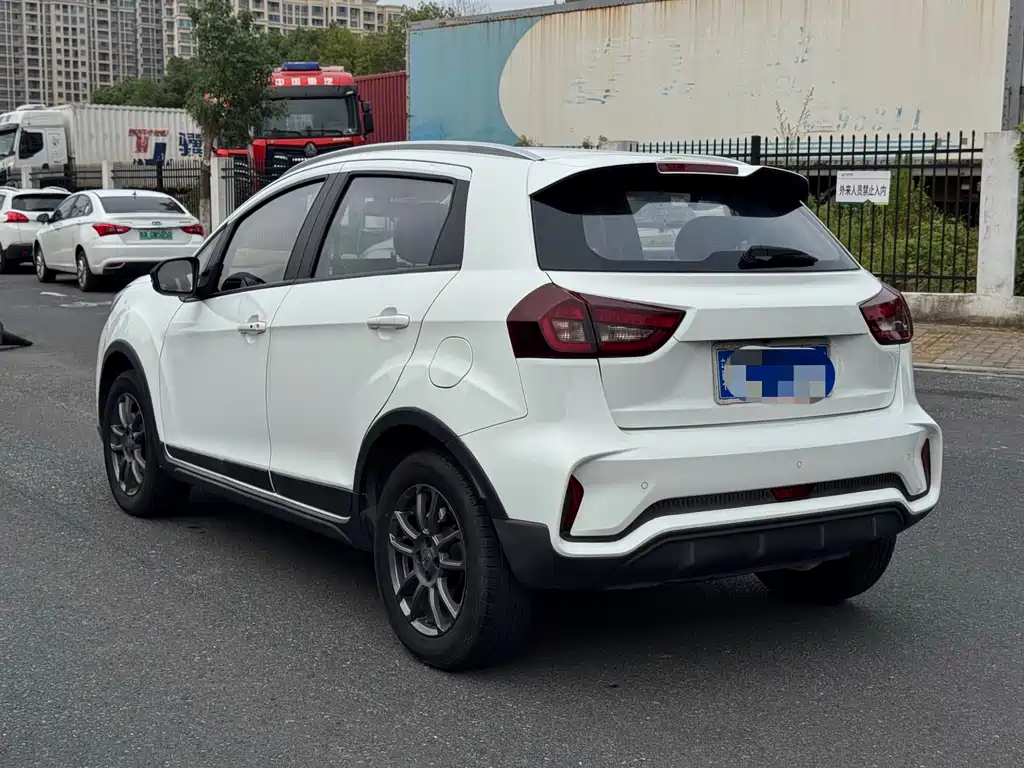 Geely Vision X3 — фото 4