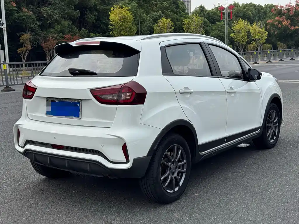 Geely Vision X3 — фото 5