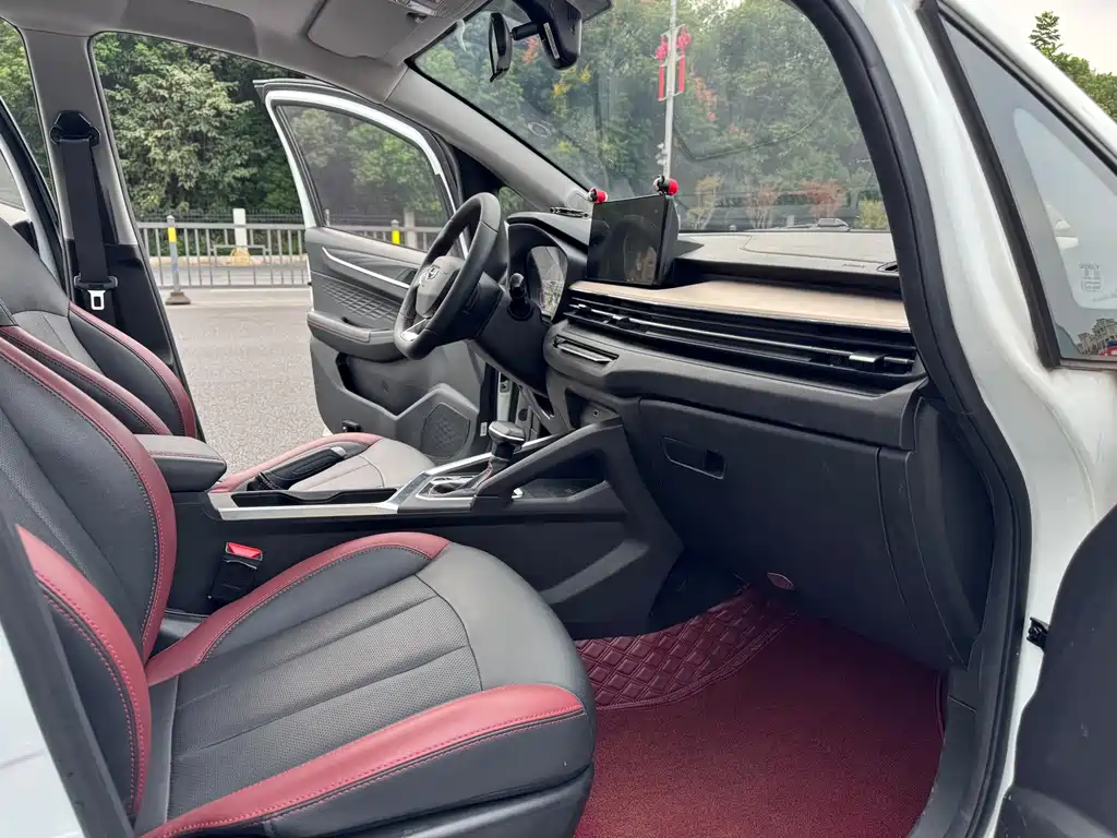 Geely Vision X3 — фото 9