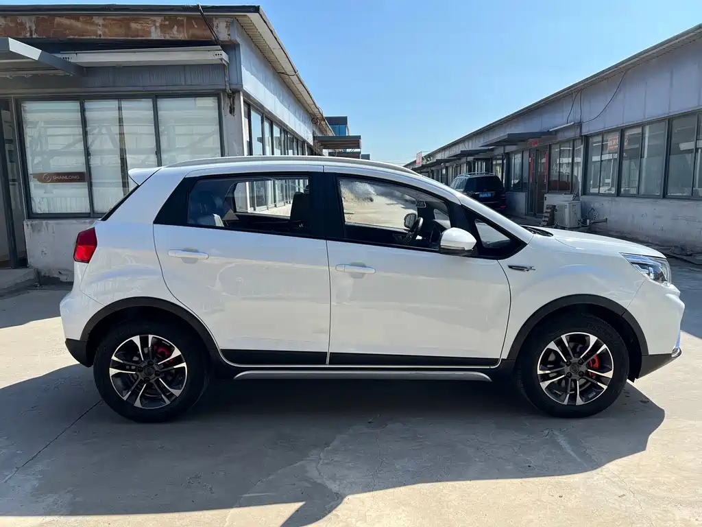 Geely Vision X3 — фото 4