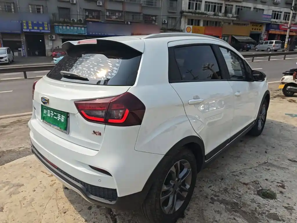 Geely Vision X3 — фото 7