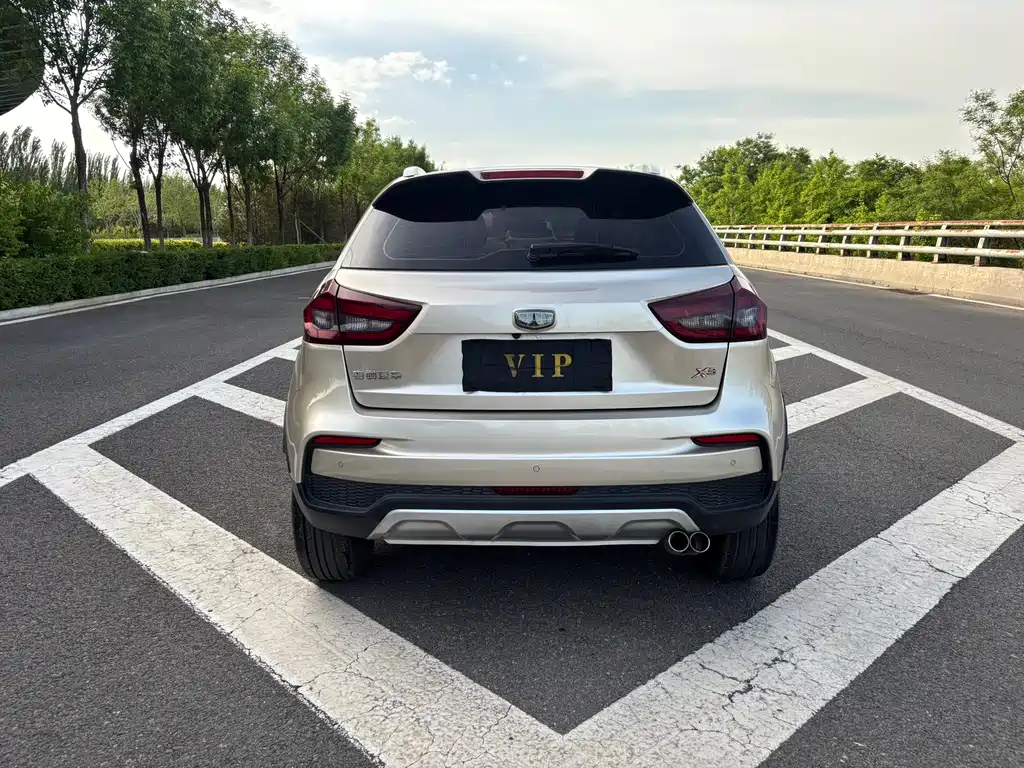 Geely Vision X3 — фото 9