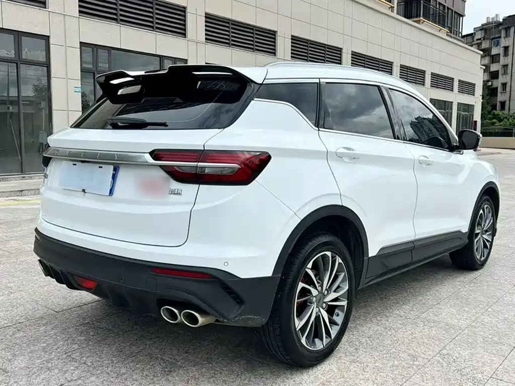 Geely Binyue — фото 23