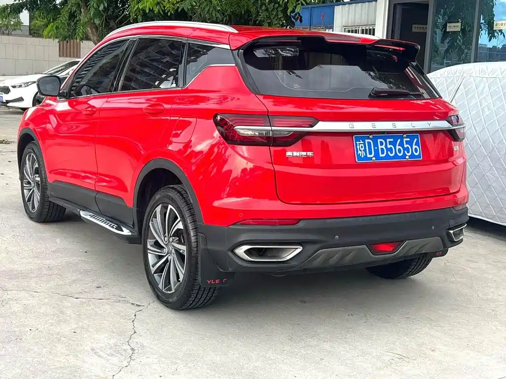 Geely Binyue — фото 10