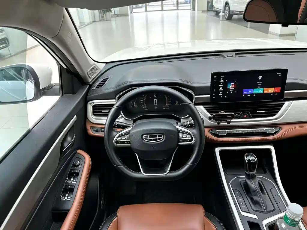 Geely Vision X6 — фото 3