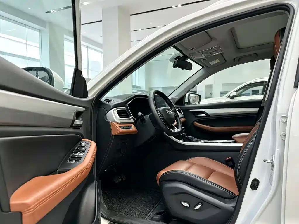 Geely Vision X6 — фото 7