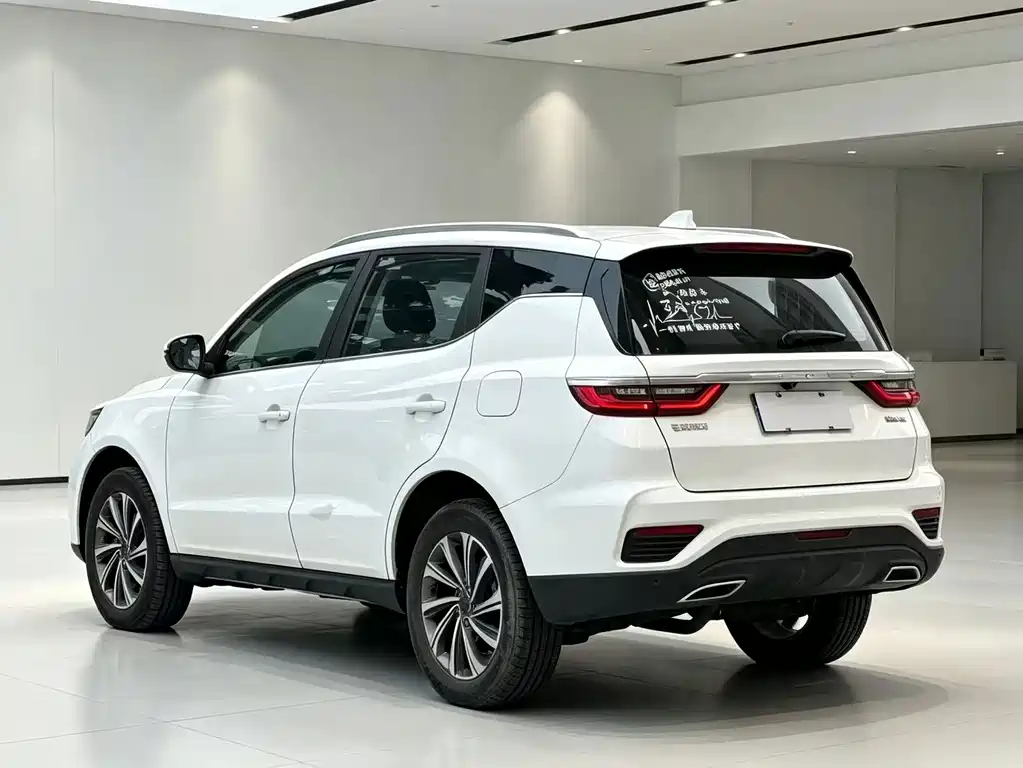 Geely Vision X6 — фото 8