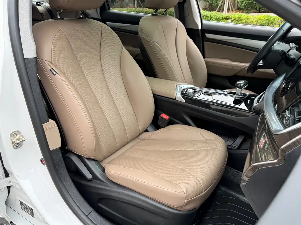 Geely Borui — фото 9