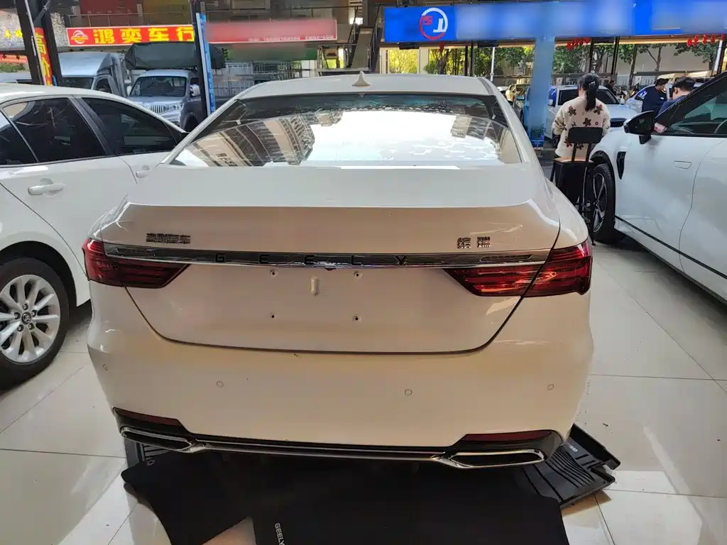 Geely Binrui — фото 4