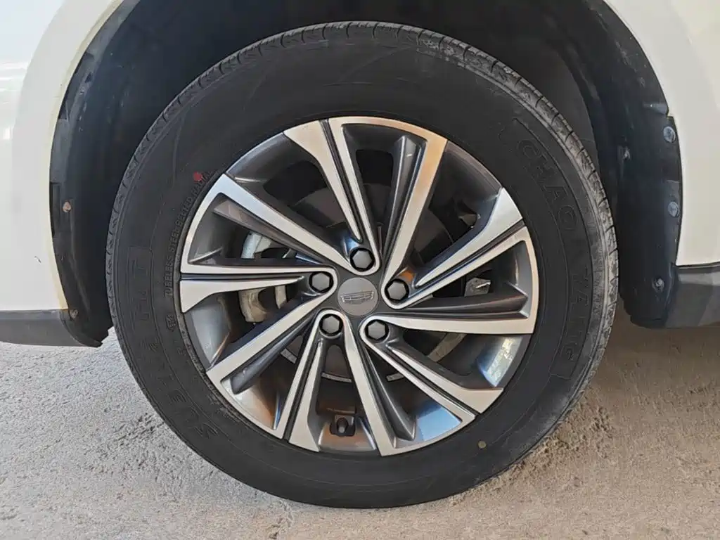 Geely Vision X6 — фото 23