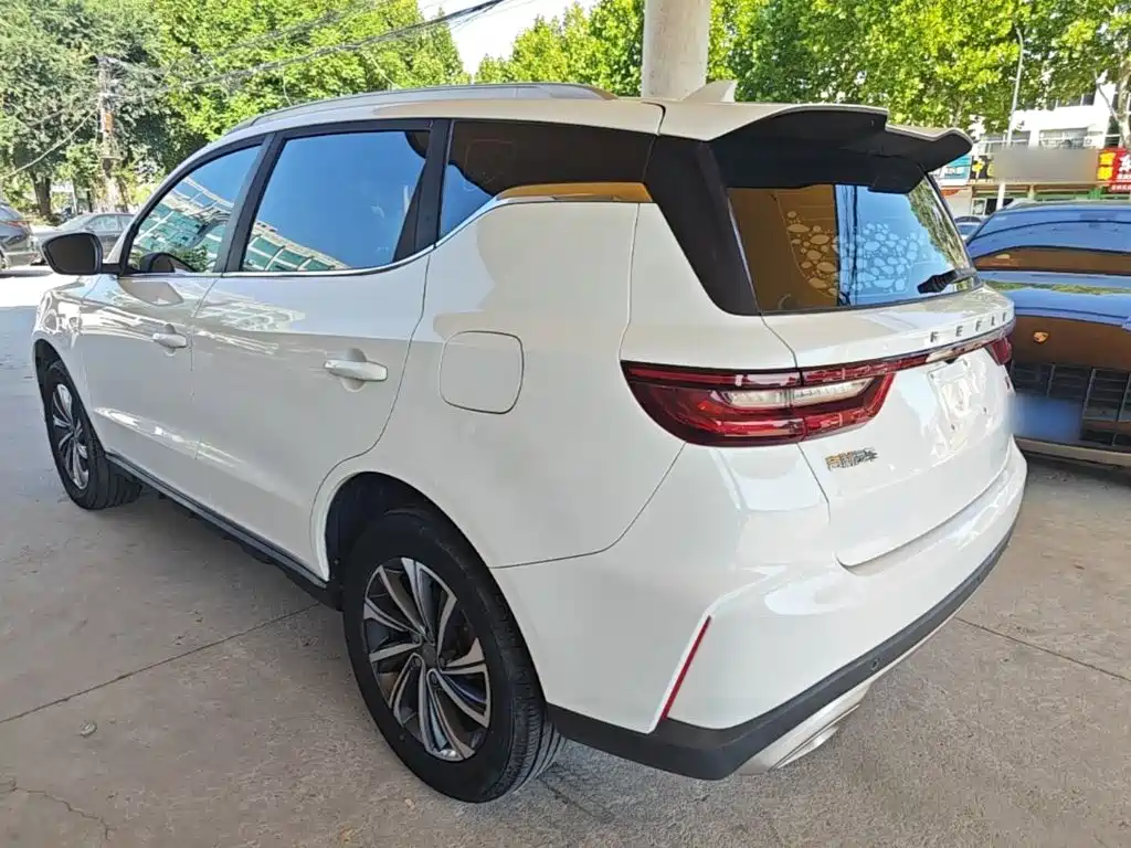 Geely Vision X6 — фото 5