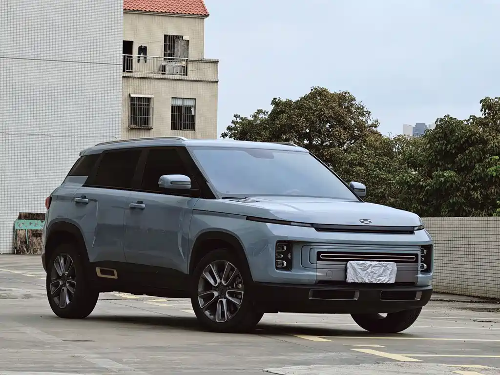 Geely Icon — фото 4