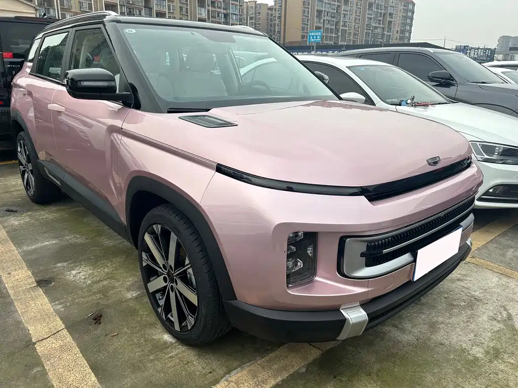 Geely Icon — фото 3