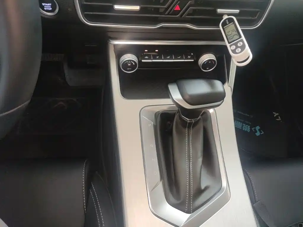 Geely Binyue — фото 10