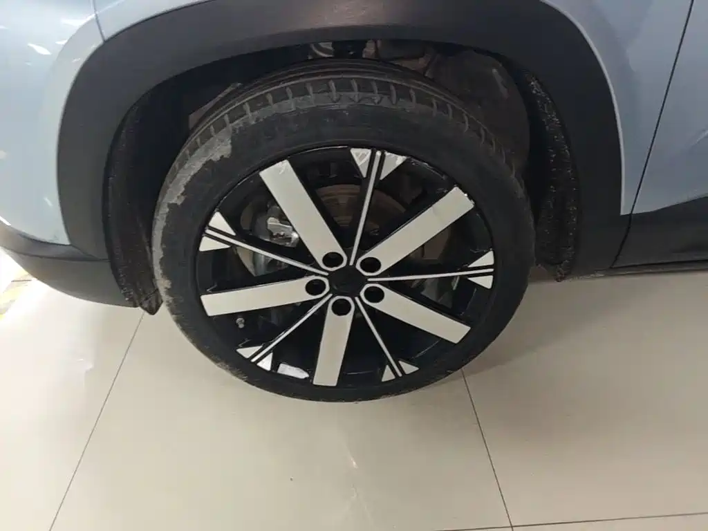 Geely Icon — фото 23