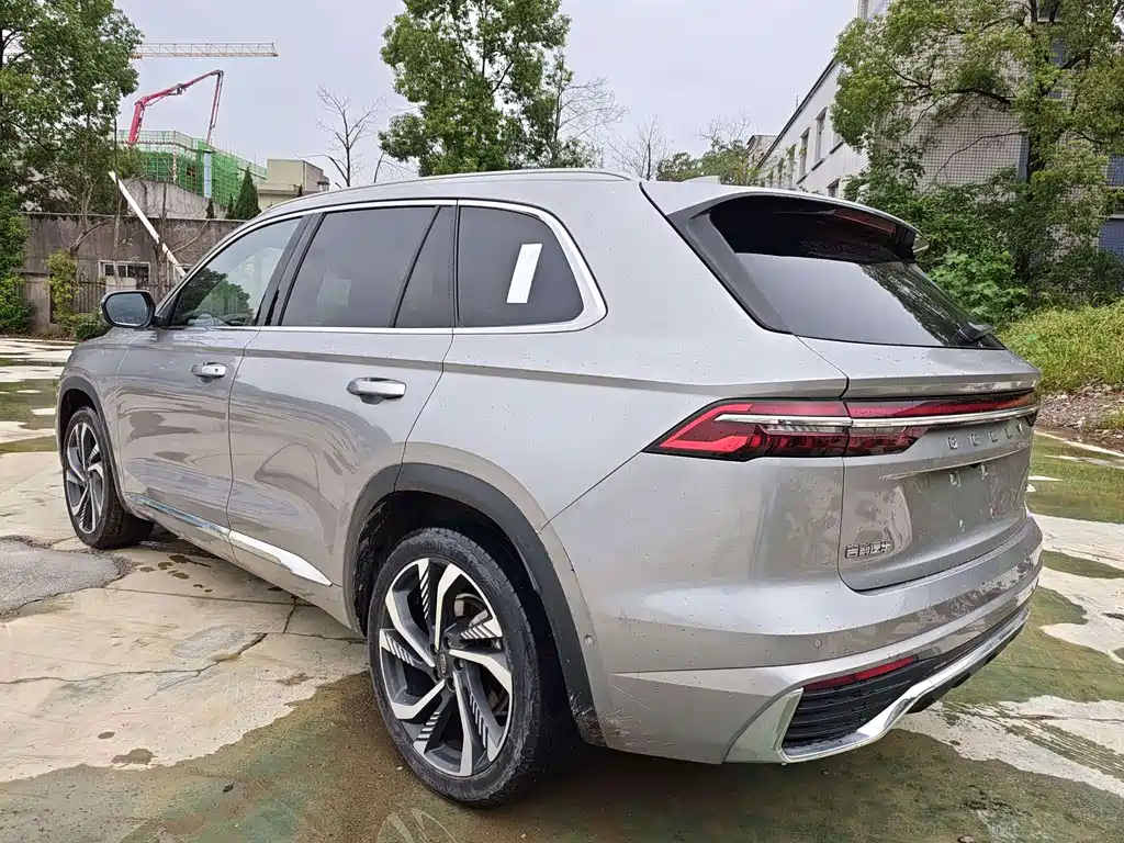 Geely Xingyue L — фото 7