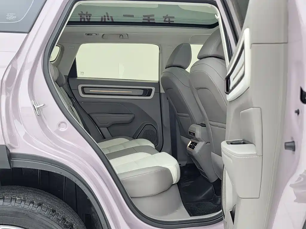 Geely Icon — фото 10