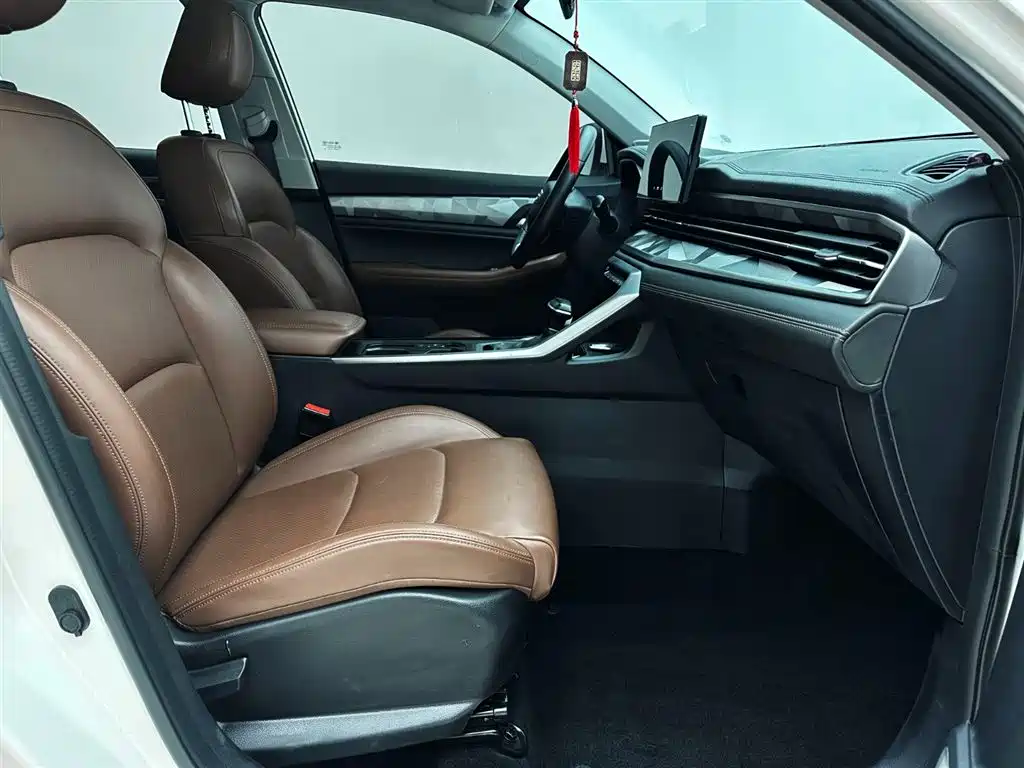 Geely Vision X6 — фото 11