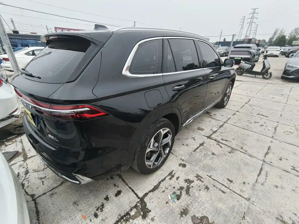 Geely Xingyue L — фото 14