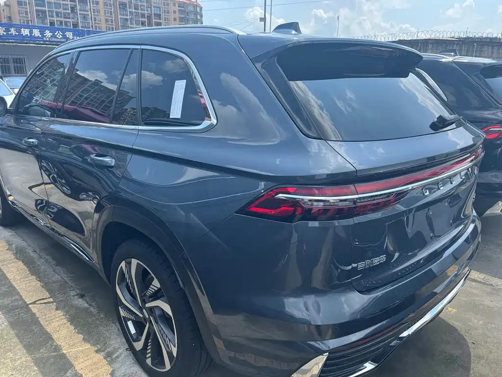 Geely Xingyue L — фото 10