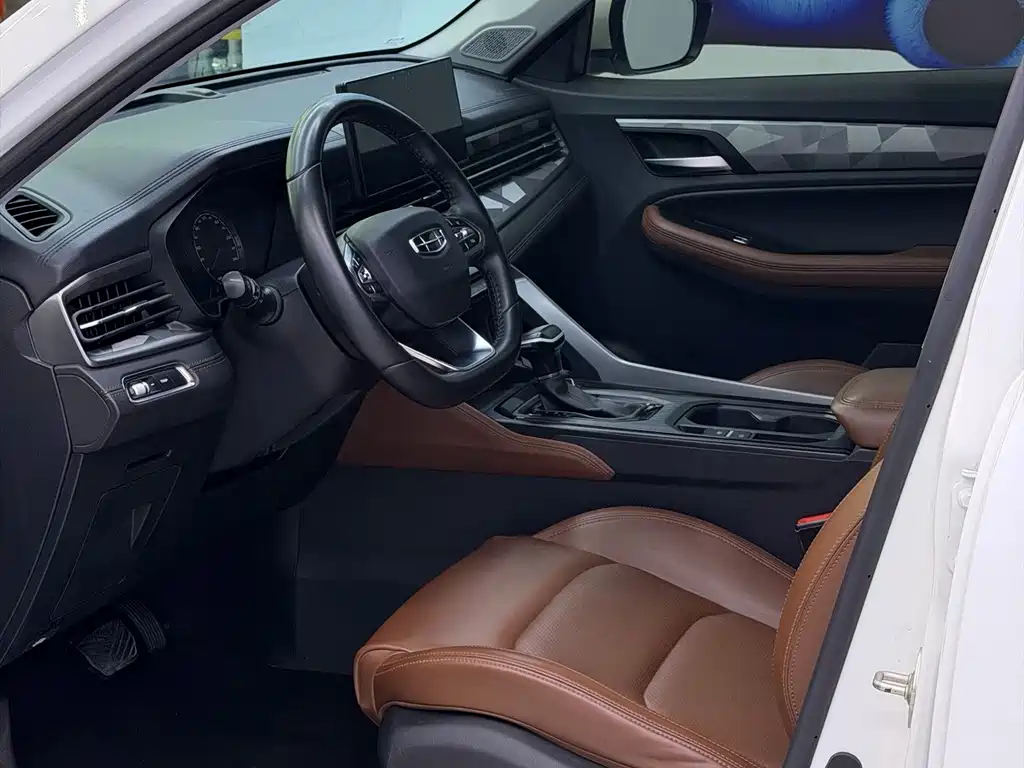 Geely Vision X6 — фото 13