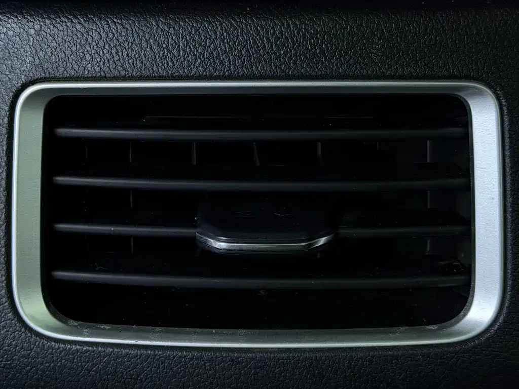 Geely Vision X6 — фото 16