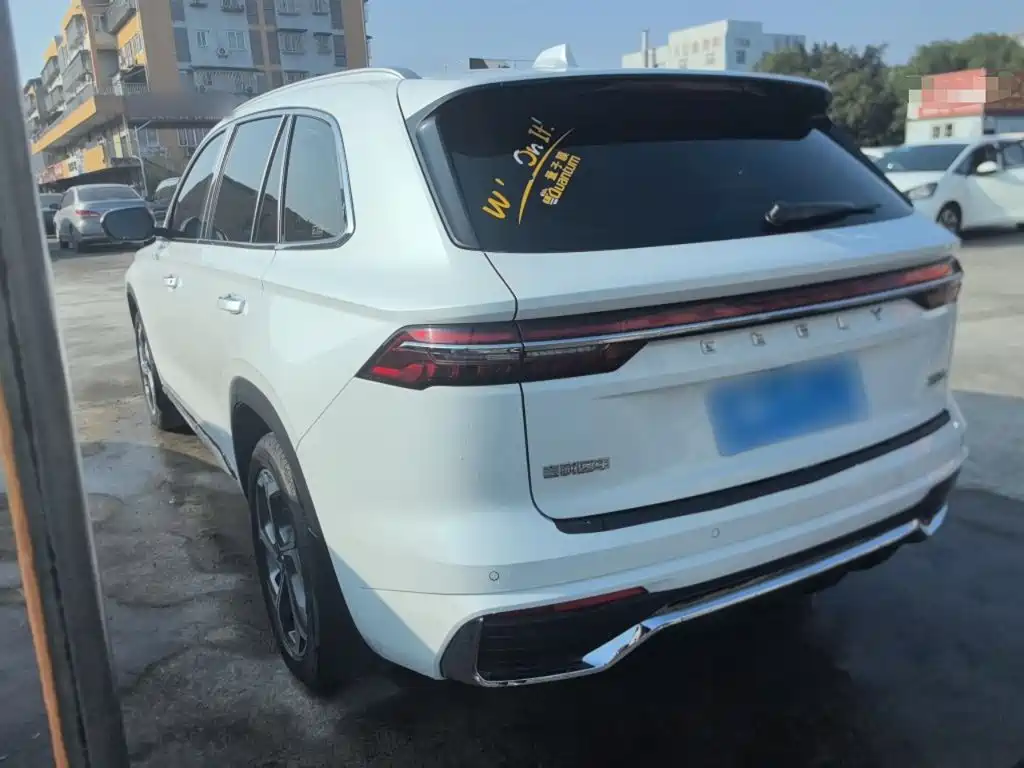 Geely Xingyue L — фото 23