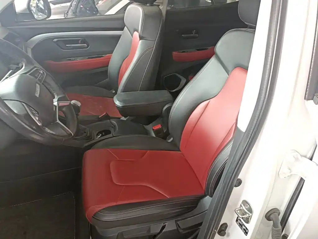 Haval H2s — фото 15