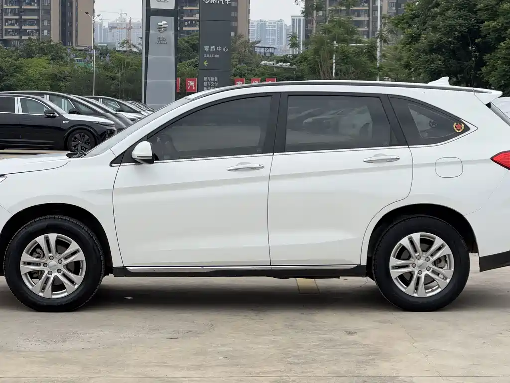 Haval M6 — фото 4
