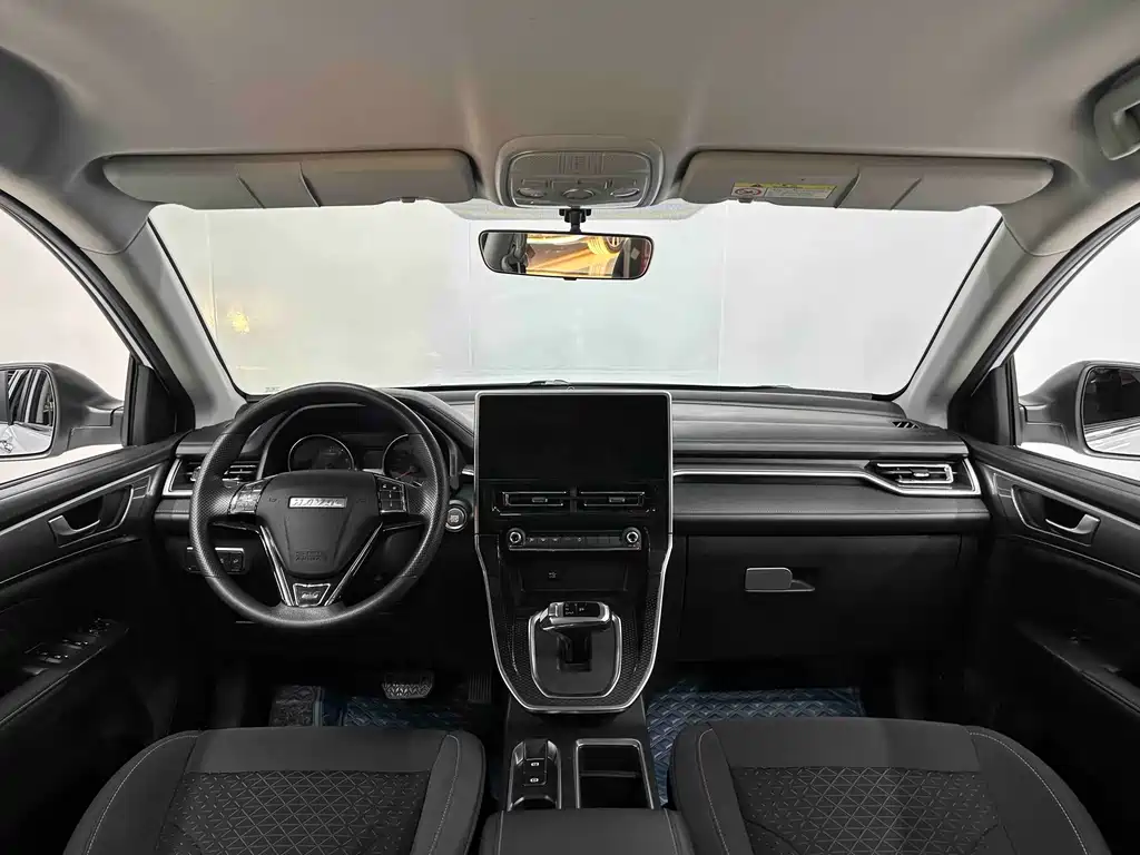 Haval M6 — фото 11