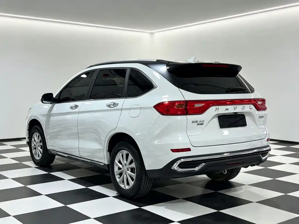 Haval M6 — фото 10