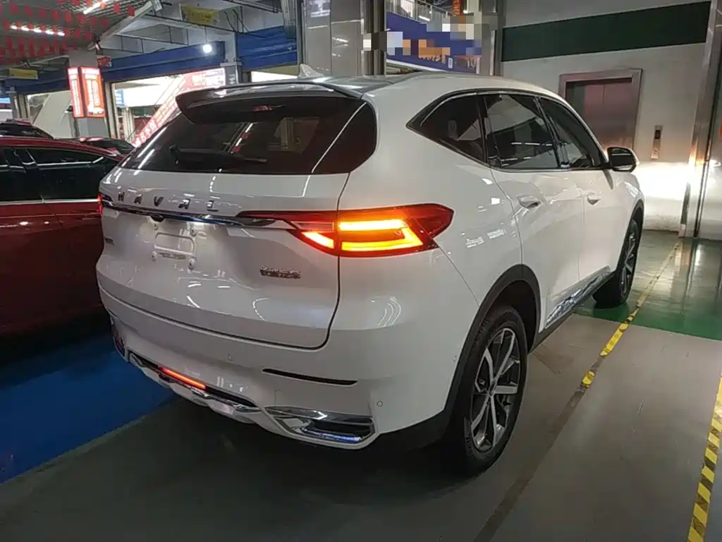 Haval F7 — фото 7