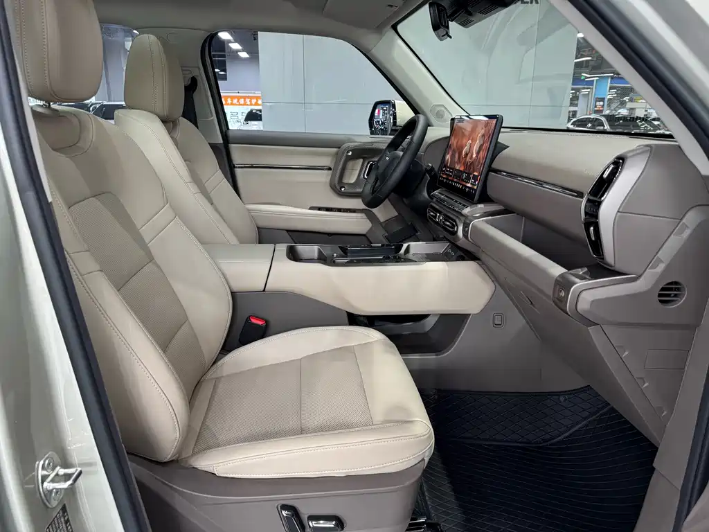Haval Big Dog PLUS New Energy — фото 8