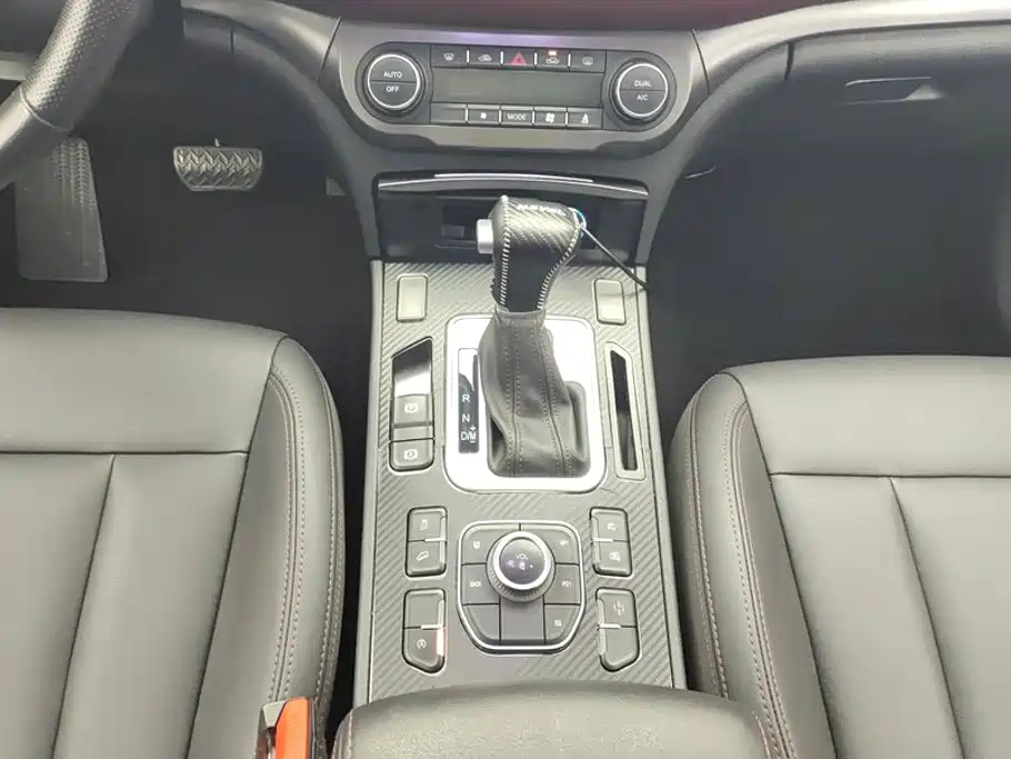 Haval H6 Coupe — фото 16