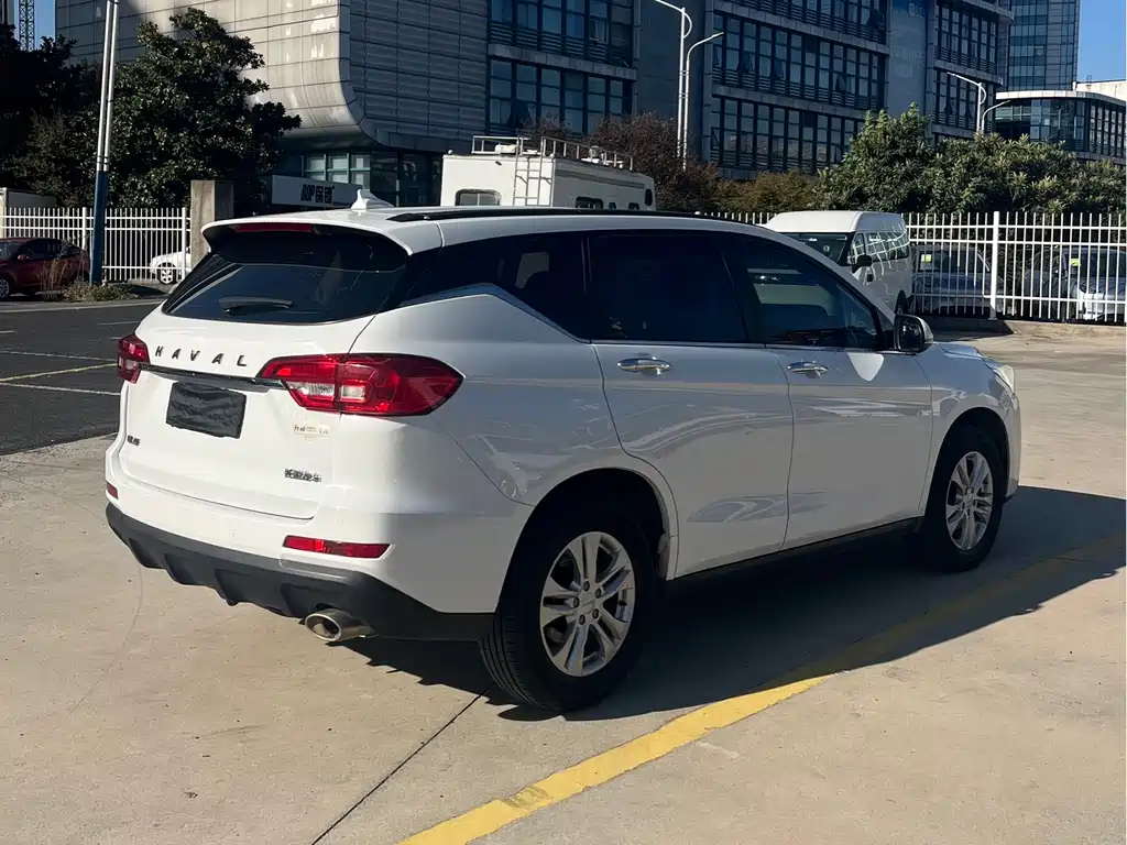 Haval M6 — фото 4