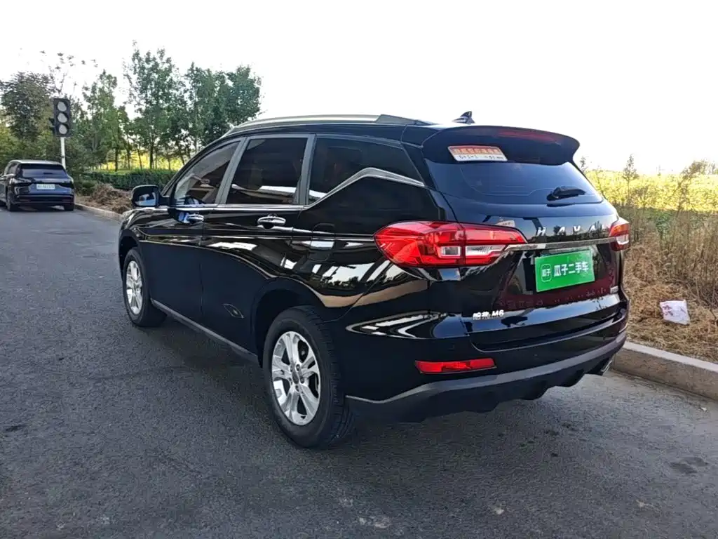 Haval M6 — фото 5