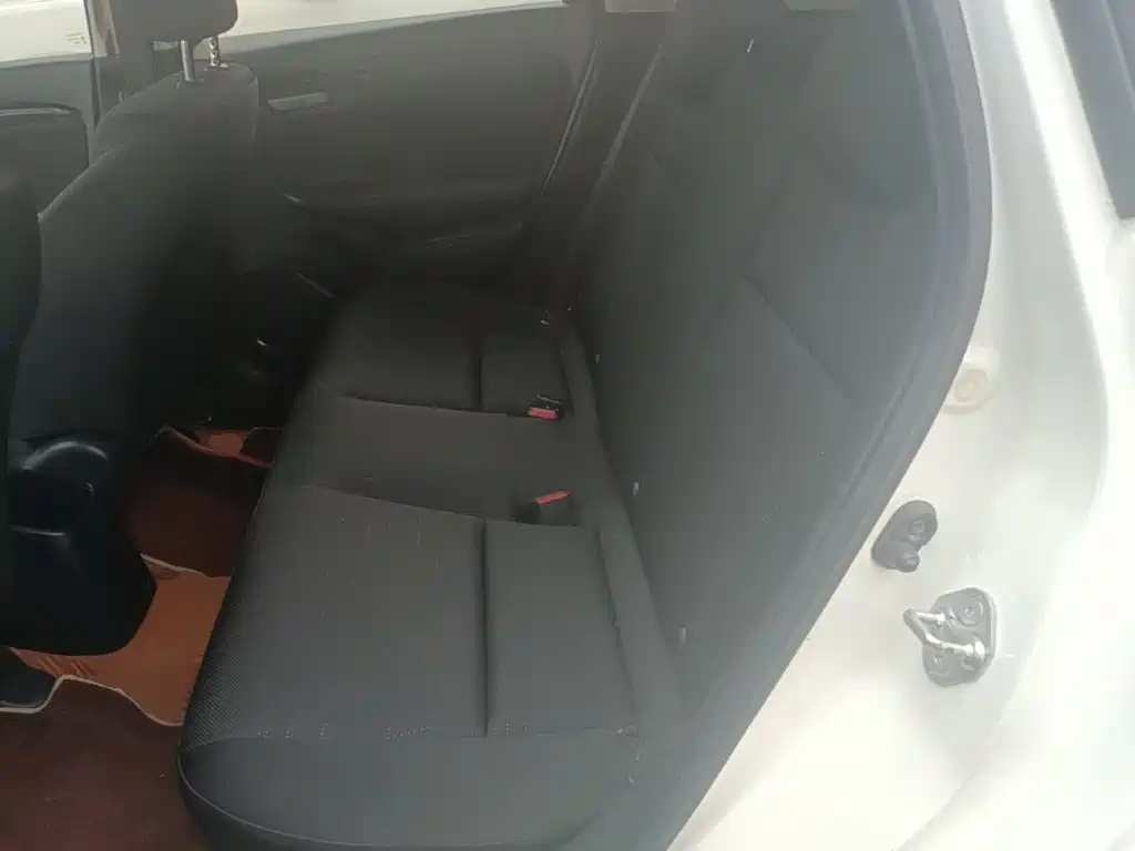 Honda Fit — фото 17