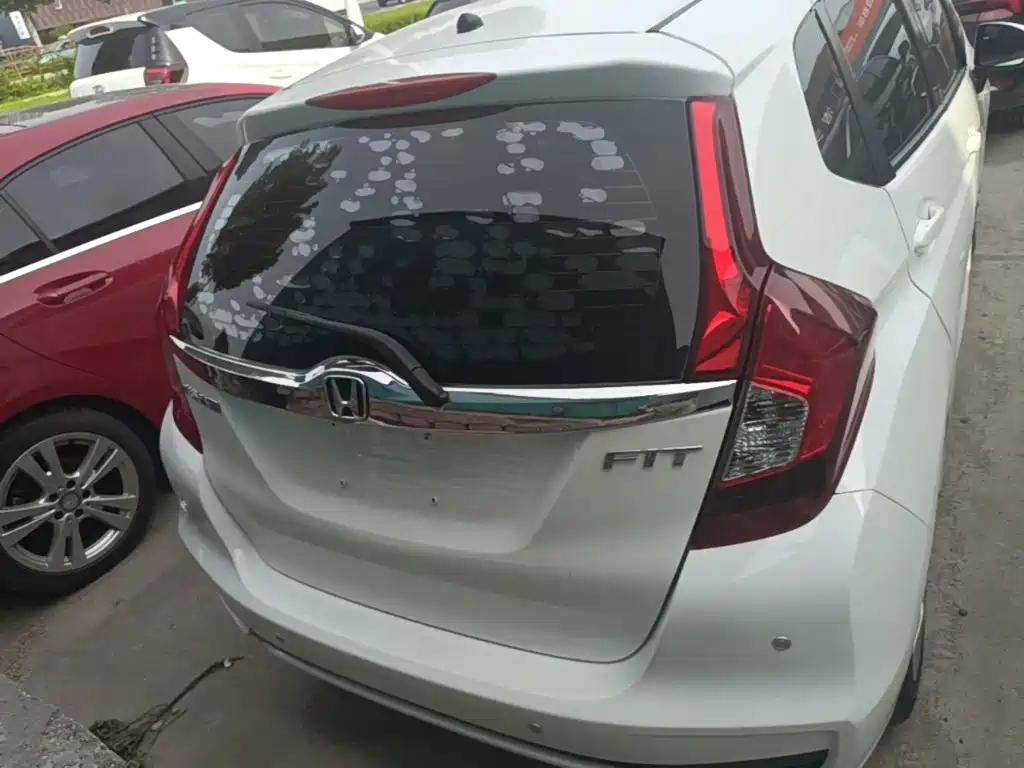 Honda Fit — фото 6